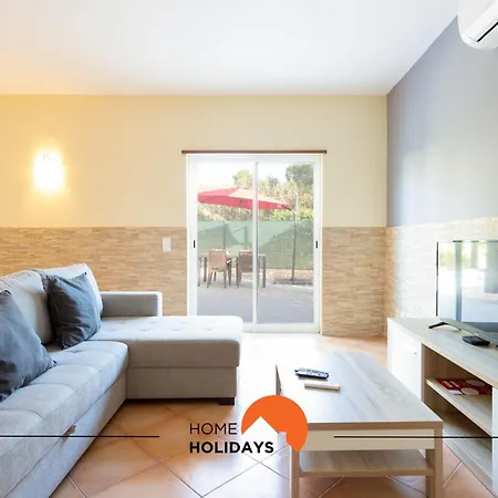 #208 Families Only - Tranquility House By Holidays בית נופש